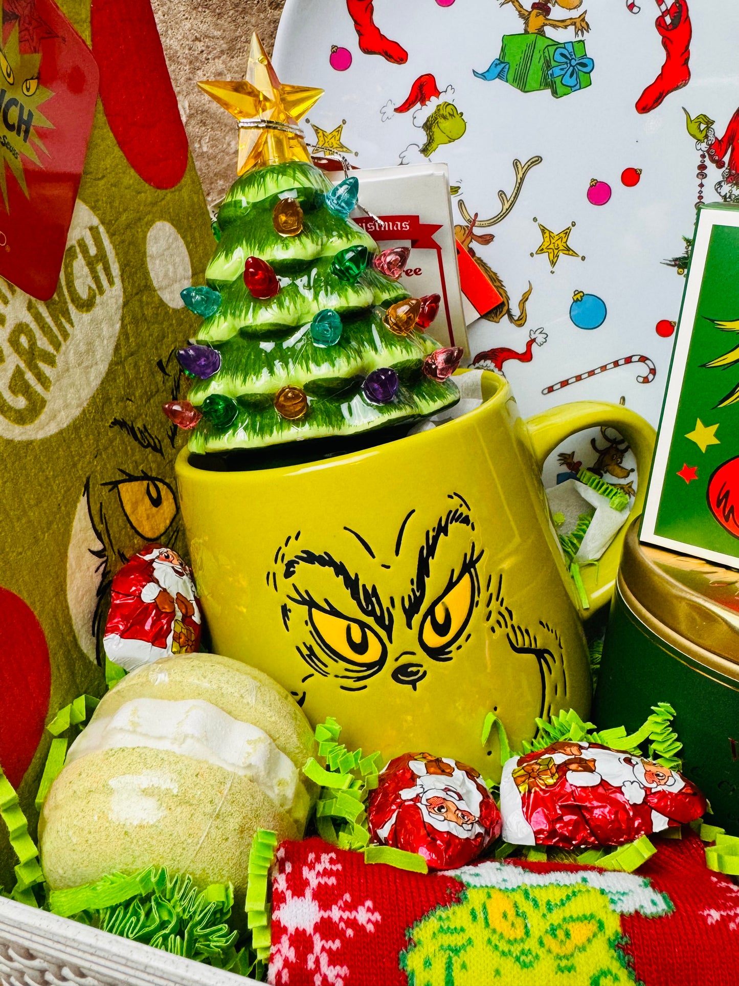 Christmas Feeling Grinchy Gift Basket