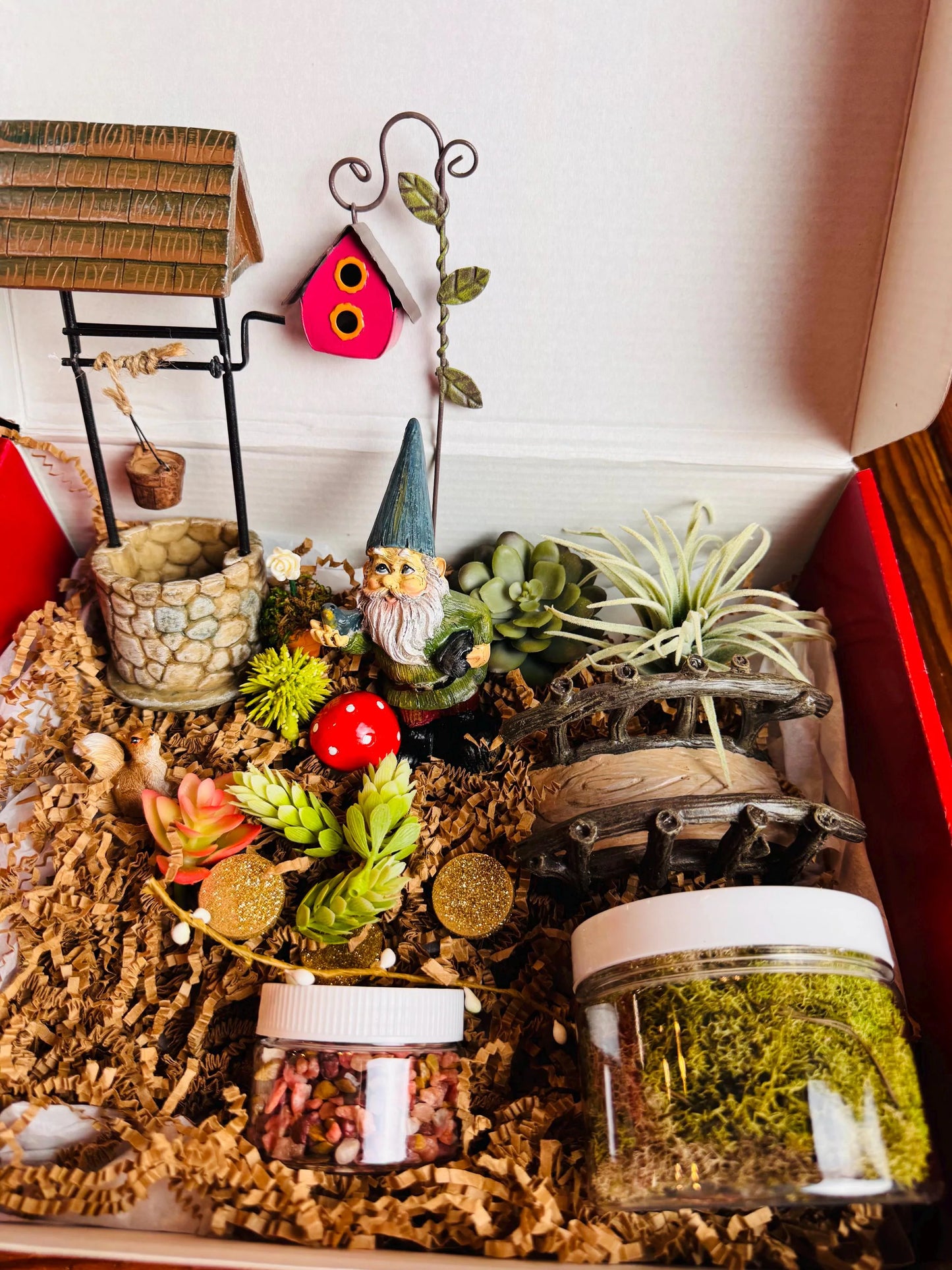 Wishing Well Fairy Garden Box. Nature Lovers Gift.